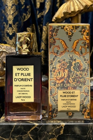 Wood et pluie d'Orient