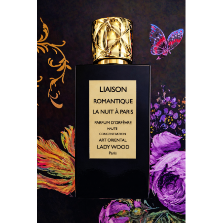 LIAISON ROMANTIQUE — LA NUIT À PARIS